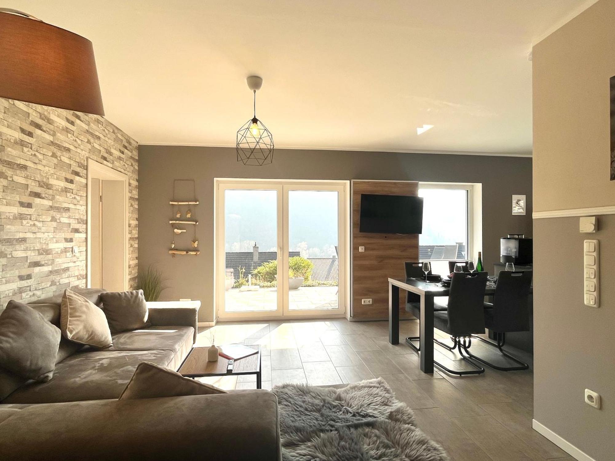Ferienwohnung Sonnenterrasse, 1-4 Personen, 2 Schlafzimmer, Grosse Terrasse Müden Dış mekan fotoğraf